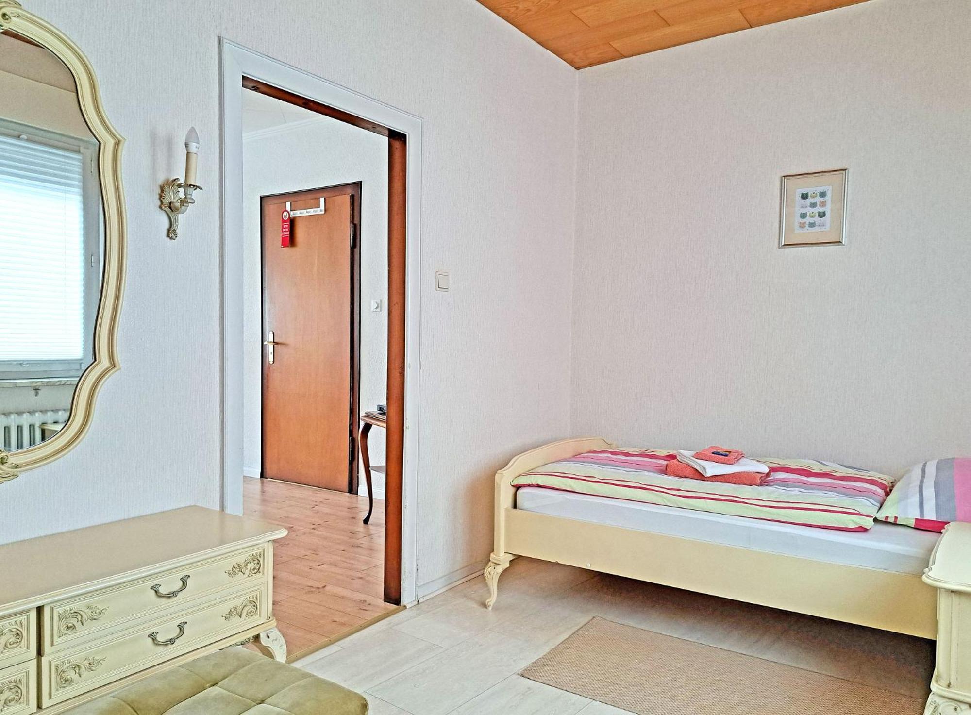 Margaretes Gaestehaus Am Rheinsteig Wanderer Radfahrer Familien Business-Reisende Wlan Gratis Rheinbrohl Екстер'єр фото
